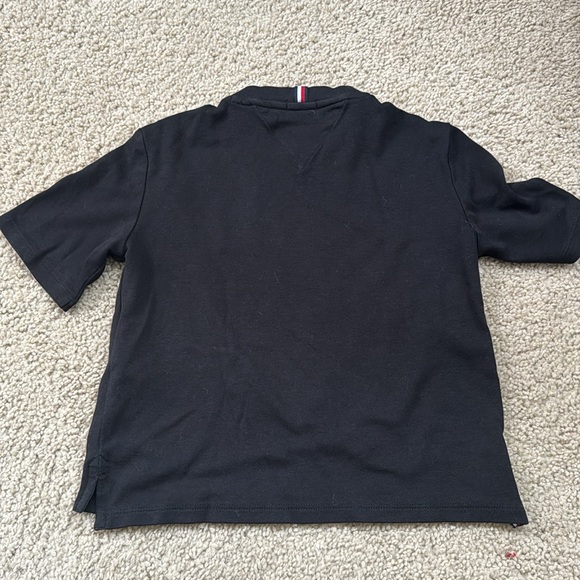 Tommy Hilfiger size 3T Tshirt - Picture 4 of 4